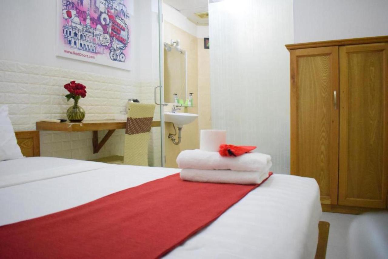 Reddoorz Marieline 2 Hotel Bandar Ho Chi Minh Luaran gambar